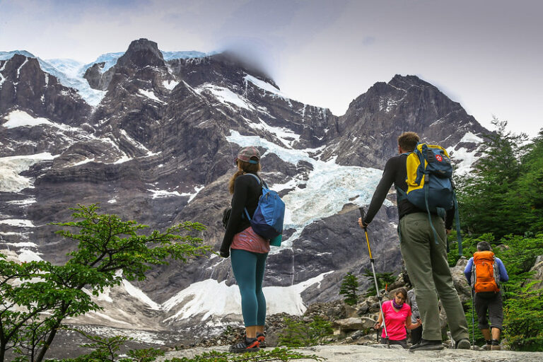 Deluxe Tents Trek Paine Massif